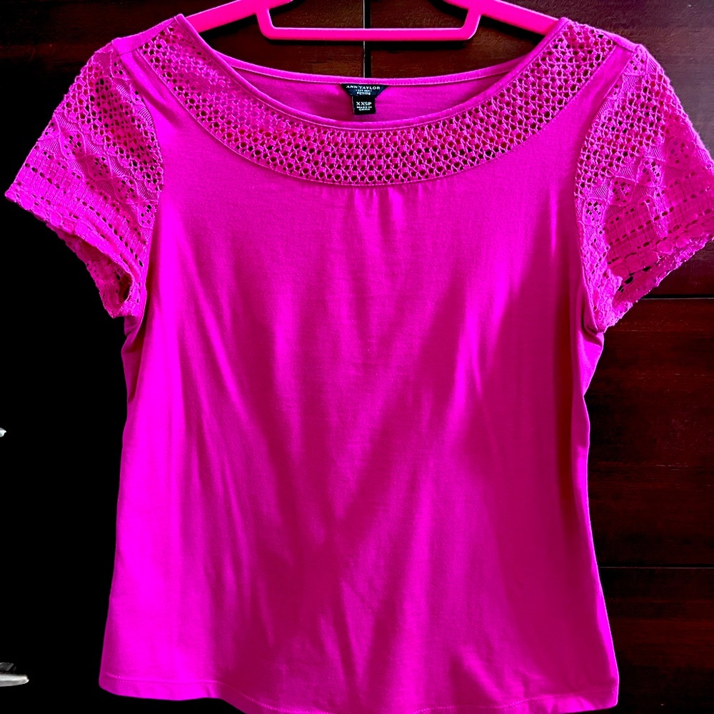 Ann Taylor cotton shirt with neck and sleeve details